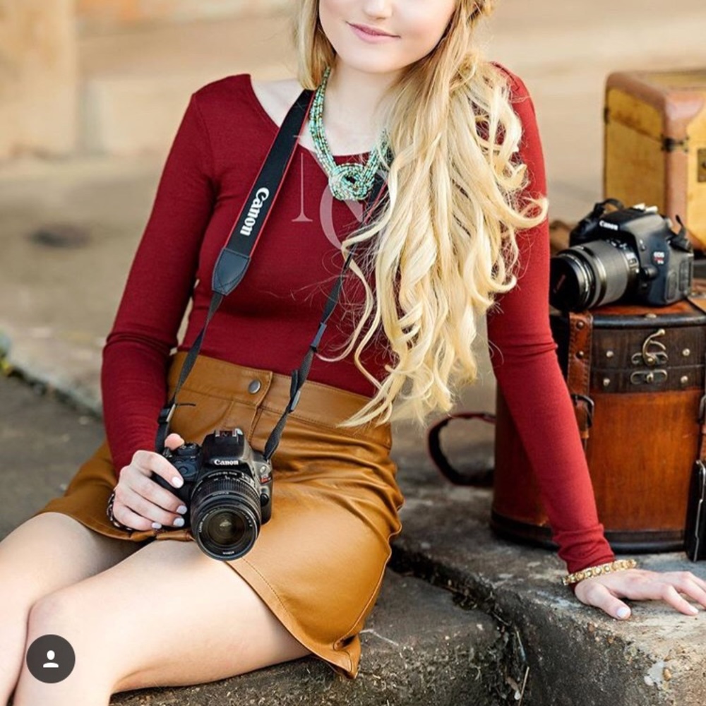 Forever 21 beige leather skirt with buttons